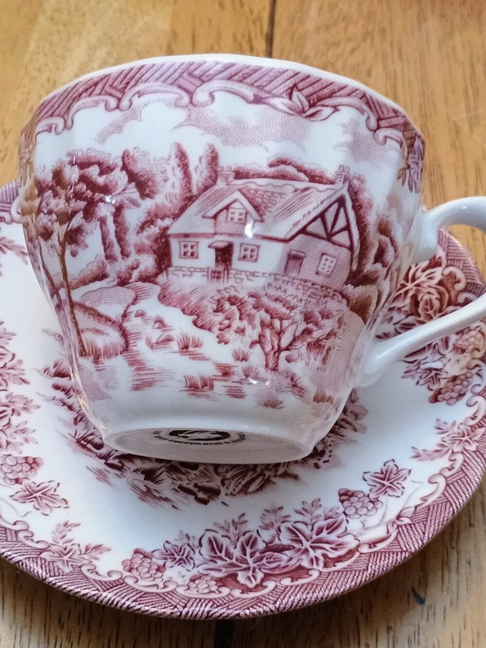 Churchilll's Tea and saucer set